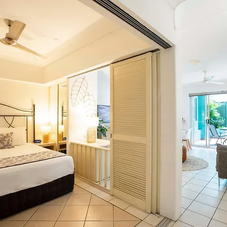 Oasis Breeze On Macrossan Street - No Stairs! Apartment Port Douglas Exterior photo