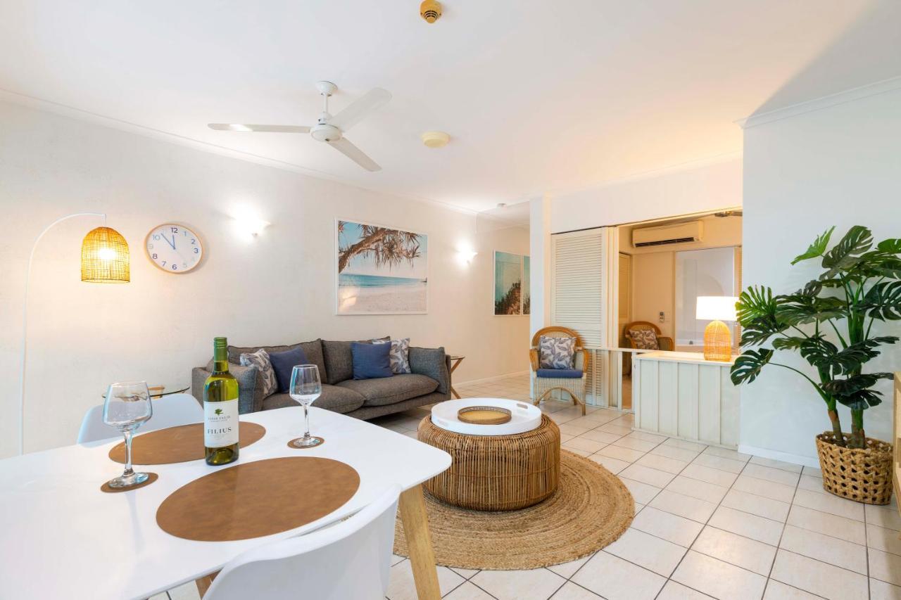 Oasis Breeze On Macrossan Street - No Stairs!