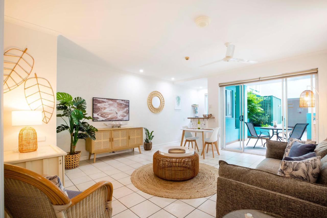 Oasis Breeze On Macrossan Street - No Stairs! *